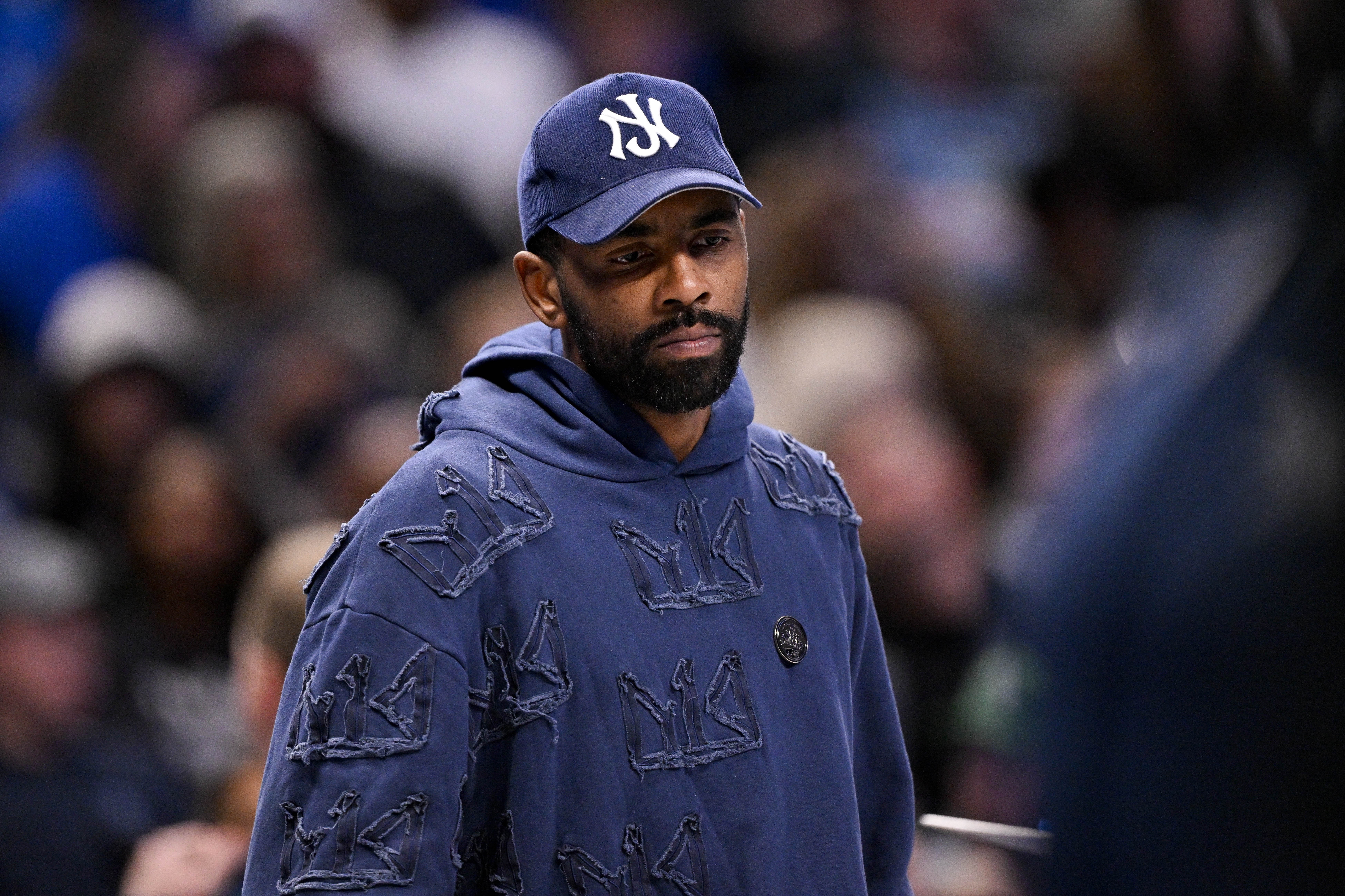 澳门新葡京-阿里纳斯：若独行侠无法争冠留着欧文没任何意义 纯粹是浪费时间